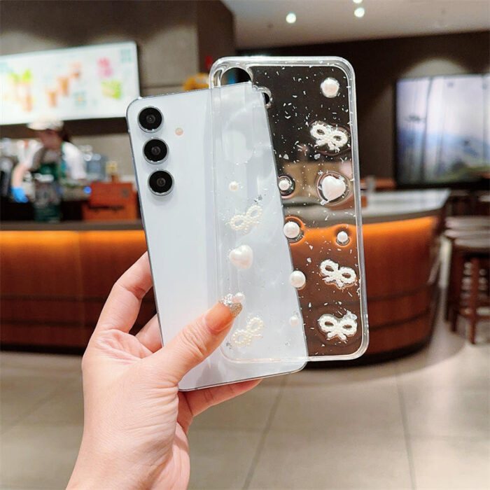 Lovely 3D Bear Hidden Holder Stand Tpu Phone Case - Image 3