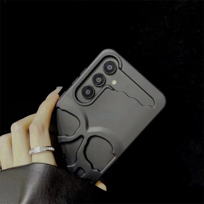 Full Protection Skull Hollow Phone Case - Image 4