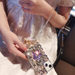 Creative Butterfly Pendant Design Covered With Diamond Hard Transparent Acrylic TPU Mobile Phone Case - Image 2