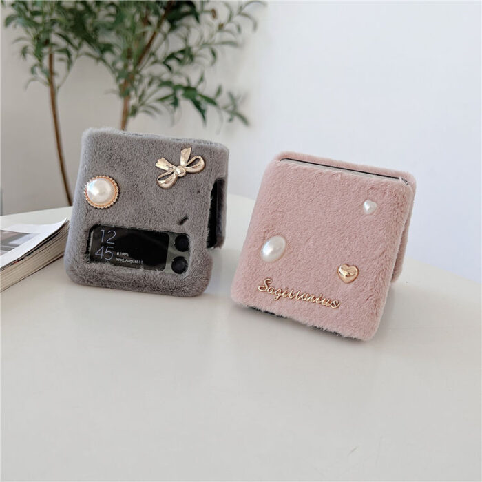 Luxury Pearl Cute Cartoon Warm Winter Girl Soft Fur PC Mobile Cell Phone Case - Image 4