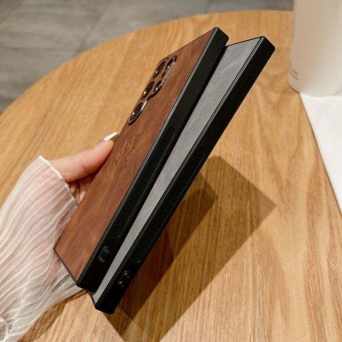 PU Leather Maple Leaf Pattern Shockproof Phone case - Image 4